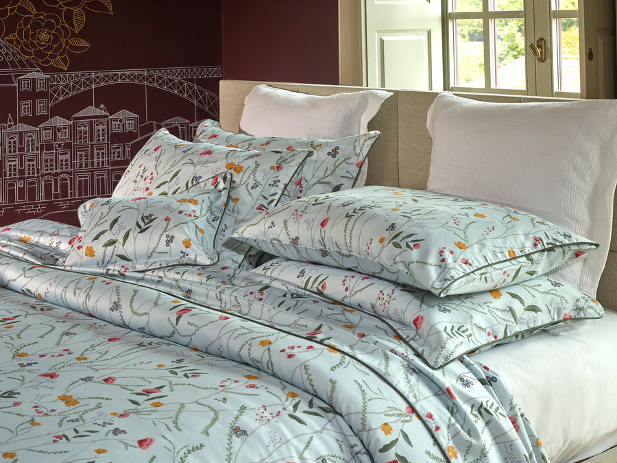 Infantas Duvet Cover